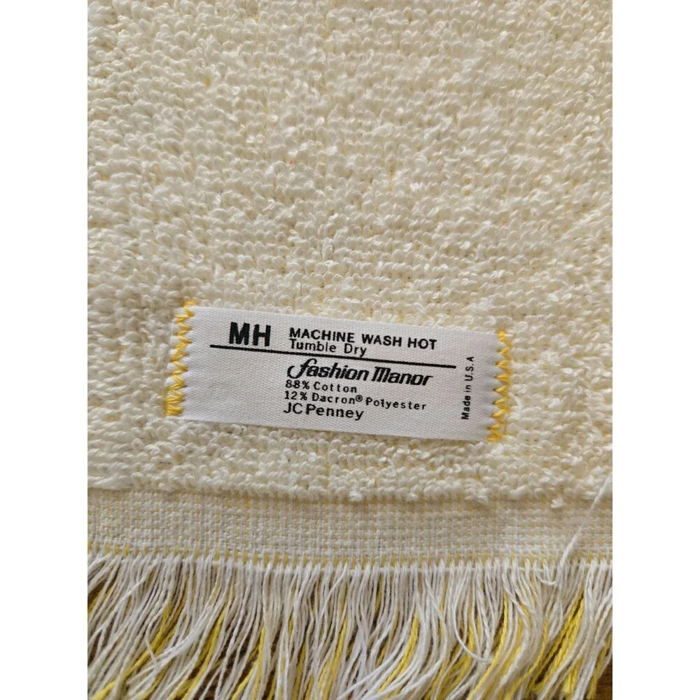 1970's JC Penny 2pc Fashion Manor Yellow Pansy Fringed Bath Hand Wash Towel Set